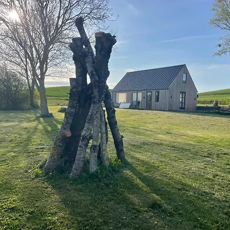 Nature Retreat With Views Near Nyaraló