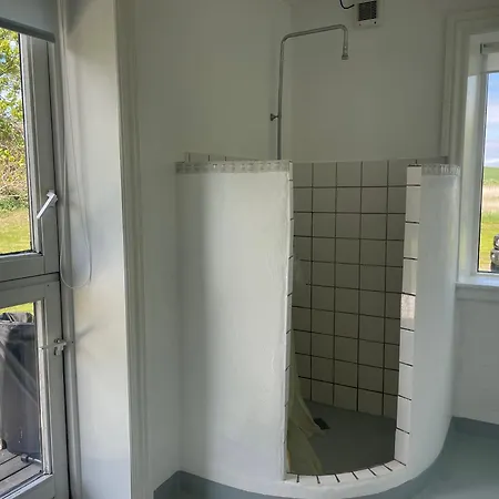 Nature Retreat With Views Near Prázdninový dům Grenå